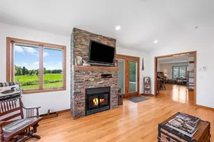 326 Fox Lake Ave, Sherburn, MN 56171 - Photo 9