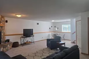 1911 Queens Dr, Woodbury, MN 55125 - Photo 27