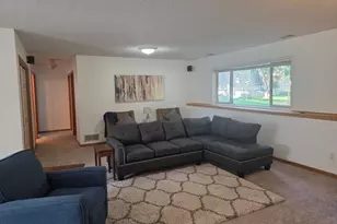 1911 Queens Dr, Woodbury, MN 55125 - Photo 25