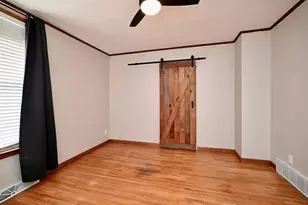 612 Center St, Winona, MN 55987 - Photo 11