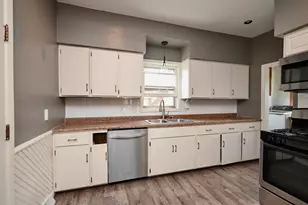 612 Center St, Winona, MN 55987 - Photo 9