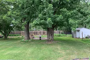 5902 St Albans St N, Shoreview, MN 55126 - Photo 9