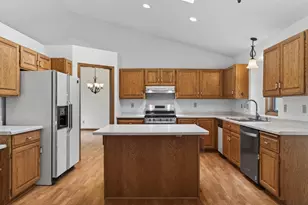 9000 Ashley Terrace, Brooklyn Park, MN 55443 - Photo 9