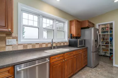 529 Cedar Lane, Crookston, MN 56716 - Photo 3