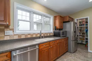 529 Cedar Ln, Crookston, MN 56716 - Photo 3
