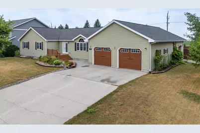 529 Cedar Lane, Crookston, MN 56716 - Photo 1