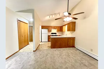 2000 108th Lane NW #203, Coon Rapids, MN 55433 - Photo 3