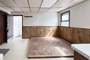 568 Lawson Ave W, Saint Paul, MN 55117 - Photo 11