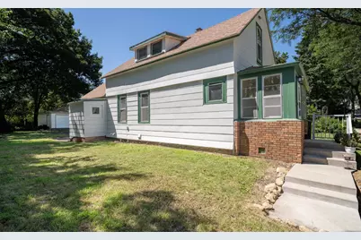 568 Lawson Avenue W, Saint Paul, MN 55117 - Photo 29