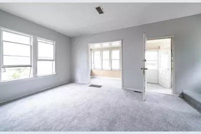 568 Lawson Avenue W, Saint Paul, MN 55117 - Photo 21