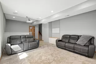 20511 Islandview Cir, Lakeville, MN 55044 - Photo 29