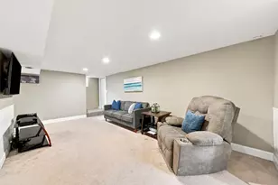 1587 Sextant Ave E, Maplewood, MN 55109 - Photo 17