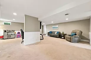 1587 Sextant Ave E, Maplewood, MN 55109 - Photo 19