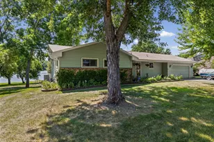 1319 30th St SE, Buffalo, MN 55313 - Photo 3