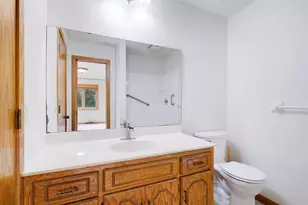 7244 Hunters Run, Eden Prairie, MN 55346 - Photo 33