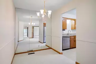 7244 Hunters Run, Eden Prairie, MN 55346 - Photo 27