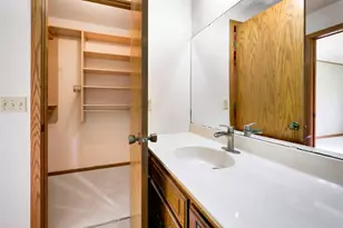 7244 Hunters Run, Eden Prairie, MN 55346 - Photo 35