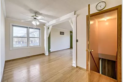 978 Western Avenue N, Saint Paul, MN 55117 - Photo 3