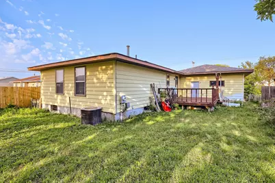 978 Western Avenue N, Saint Paul, MN 55117 - Photo 11