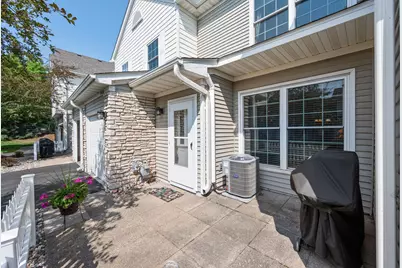 15030 Dunwood Trail, Apple Valley, MN 55124 - Photo 3