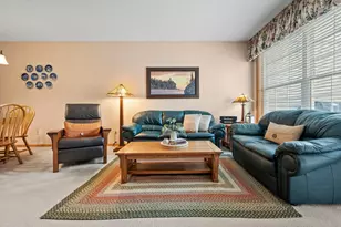 15030 Dunwood Trail, Apple Valley, MN 55124 - Photo 7