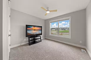 271 Eagle Ridge Dr, Roberts, WI 54023 - Photo 33