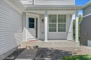 211 Pine Hollow Dr, Circle Pines, MN 55014 - Photo 3