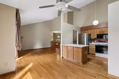 12526 Parkwood Drive, Burnsville, MN 55337 - Photo 11