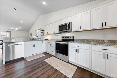 909 Emily Court NE, Montgomery, MN 56069 - Photo 9