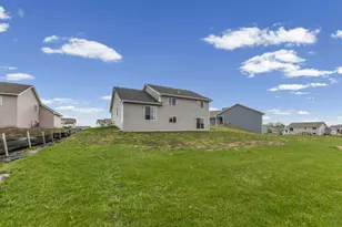 909 Emily Ct NE, Montgomery, MN 56069 - Photo 43