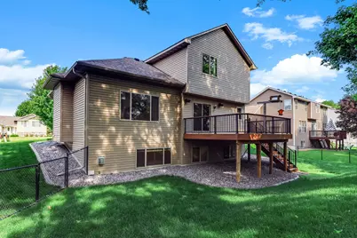 9918 Kiwi Avenue N, Brooklyn Park, MN 55443 - Photo 47
