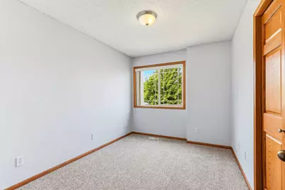 9918 Kiwi Avenue N, Brooklyn Park, MN 55443 - Photo 21