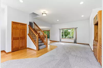 9918 Kiwi Avenue N, Brooklyn Park, MN 55443 - Photo 3