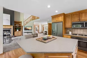 2240 Thrushwood Cir, Victoria, MN 55386 - Photo 37