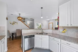 5100 Holly Ln N, Plymouth, MN 55446 - Photo 9