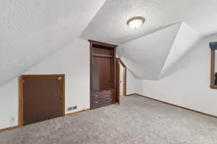 725 California Ave E, Saint Paul, MN 55106 - Photo 11