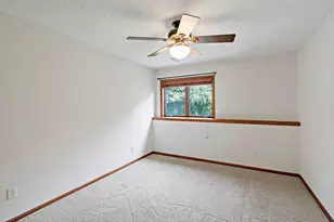 1371 Holly Ave N, Oakdale, MN 55128 - Photo 31