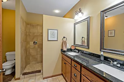 1371 Holly Avenue N, Oakdale, MN 55128 - Photo 17