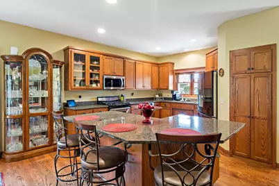 1371 Holly Avenue N, Oakdale, MN 55128 - Photo 7