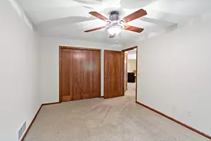 1371 Holly Ave N, Oakdale, MN 55128 - Photo 33