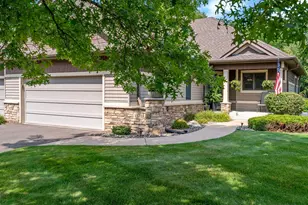 1371 Holly Ave N, Oakdale, MN 55128 - Photo 3