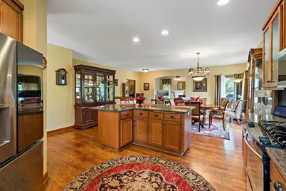 1371 Holly Avenue N, Oakdale, MN 55128 - Photo 9