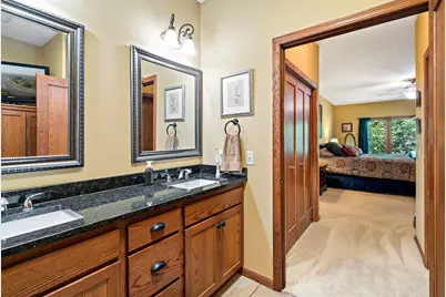 1371 Holly Avenue N, Oakdale, MN 55128 - Photo 19