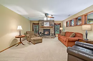 1371 Holly Ave N, Oakdale, MN 55128 - Photo 25