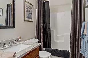 1371 Holly Ave N, Oakdale, MN 55128 - Photo 21