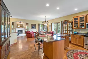 1371 Holly Ave N, Oakdale, MN 55128 - Photo 11