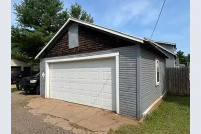 216 E 25th Street, Hibbing, MN 55746 - Photo 15