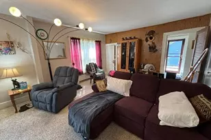 216 E 25th St, Hibbing, MN 55746 - Photo 3
