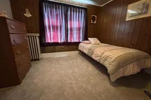 216 E 25th St, Hibbing, MN 55746 - Photo 9