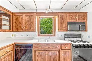 328 3rd St SE, Braham, MN 55006 - Photo 9